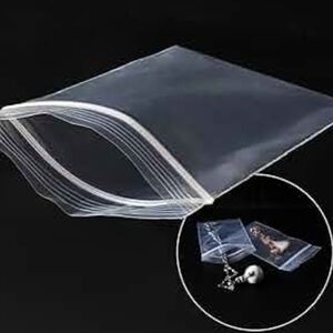 10 Transparent Resealable Bags 4cm x 6cm